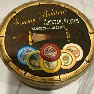 Tommy Bahama Tropical Plates Set - Multi-Color